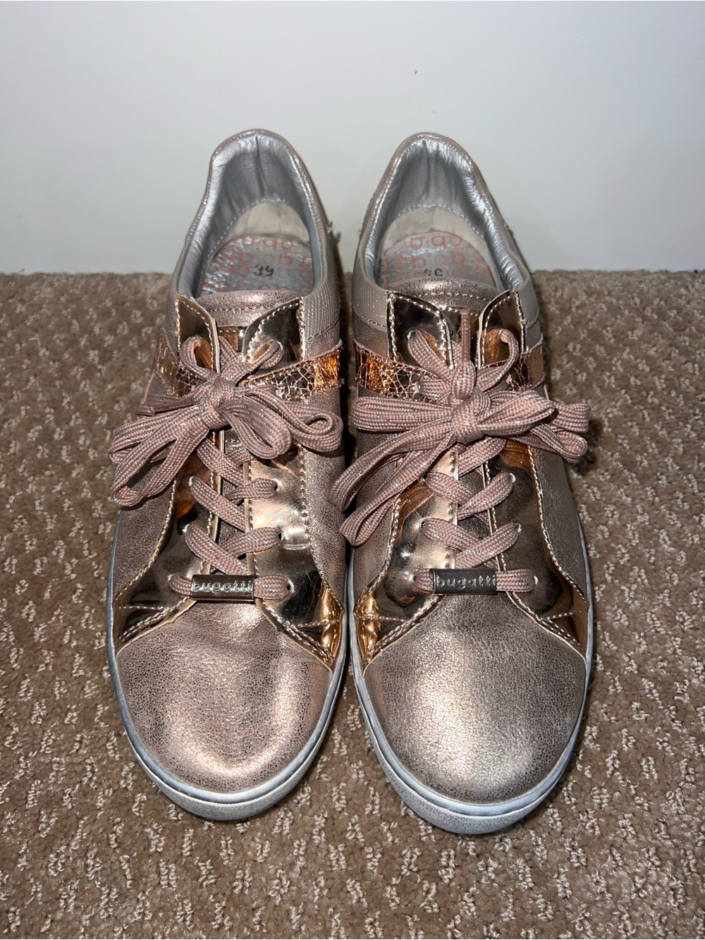 Bugatti Metallic Rose Gold Low-Top Sneakers